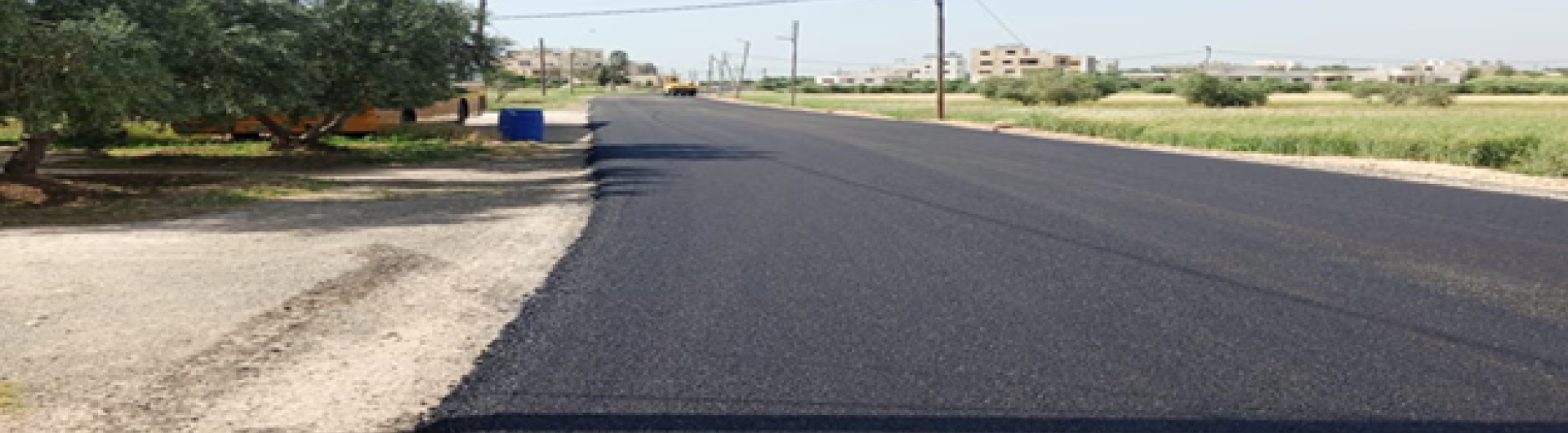 مشروع فتح وتعبيد وخلطات إسفلتية في شوارع من مناطق بلدية سهل حوران، 